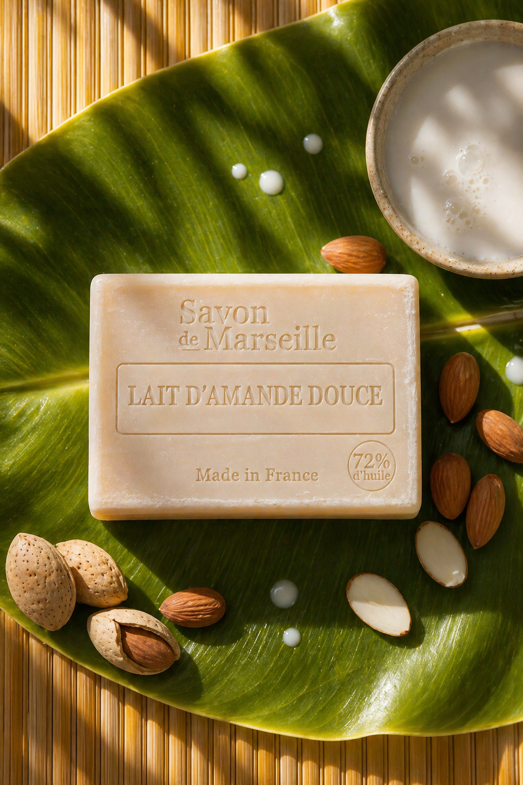 Savon de Marseille Artisanal - Lait d'Amande (100g)